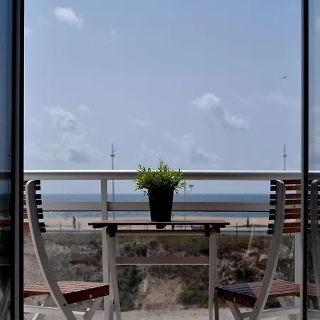 T2 Vista Mar Apartment